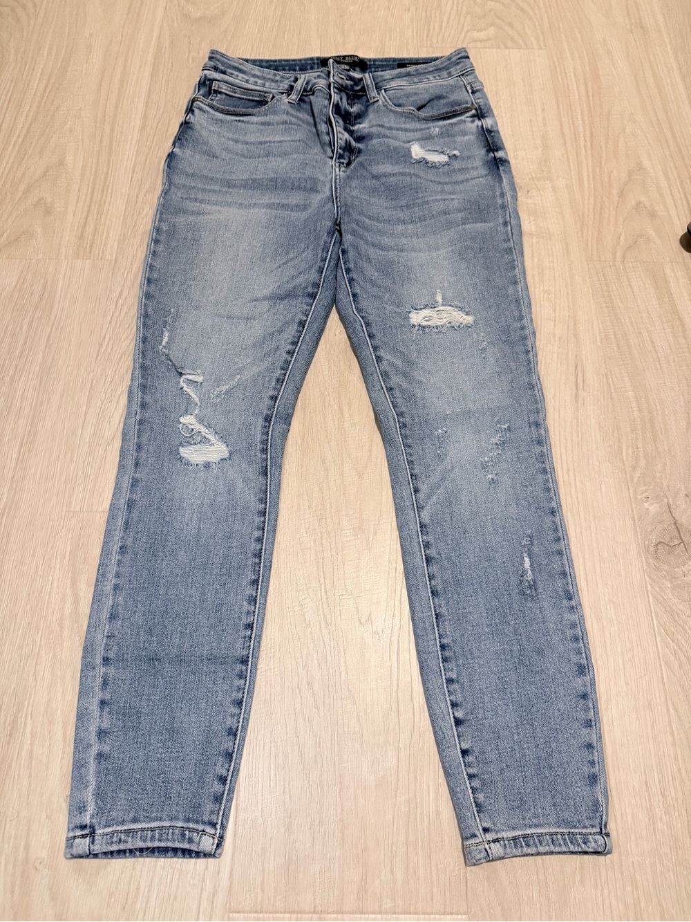 Judy Blue Women's Light Blue Distressed Slim Jeans